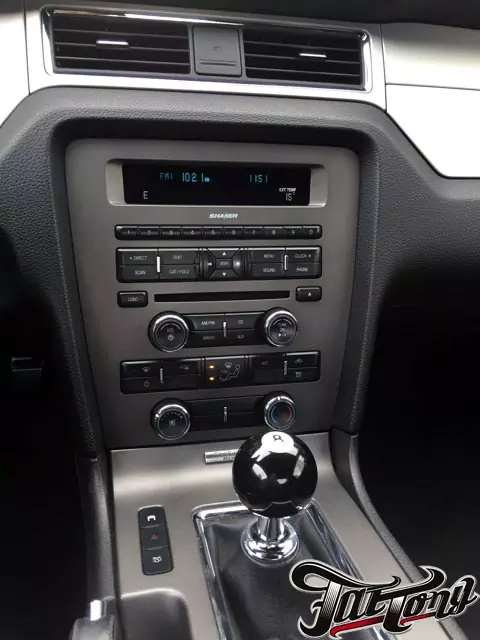 Ford Mustang (S197). Восстановление экрана магнитолы.